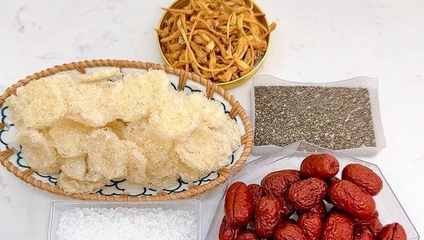 CÓ NÊN SỬ DỤNG YẾN VỤN ? TÁC DỤNG CỦA YẾN VỤN CÓ GIỐNG YẾN KHÁC KHÔNG ?